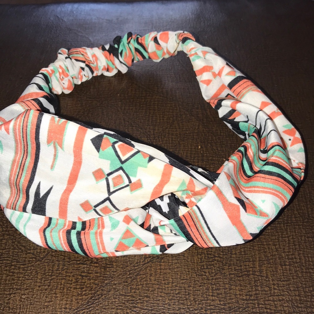 Aztec Print Twisted Headband